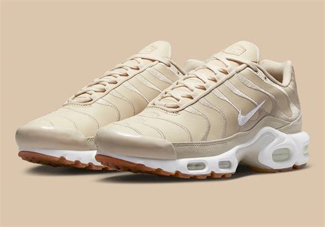 nike air max deluxe beige|nike air max beige women's.